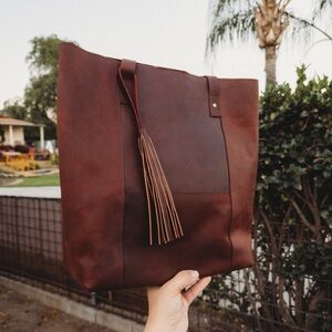 Chic Burgundy Leather Tote Bag